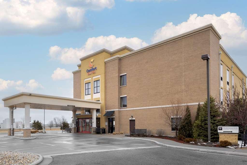 Comfort Suites & Conference Center Worthington Exterior photo